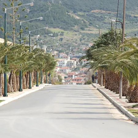 Holiday home Aries, Marvelous 2floors Maisonette Old Town Of Kyparissia Miloi (Messinia)