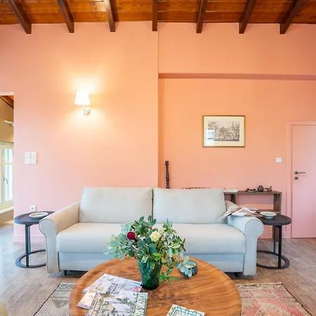 Kyparissia Aries Stone Maisonette, Panoramic Views * Míloi