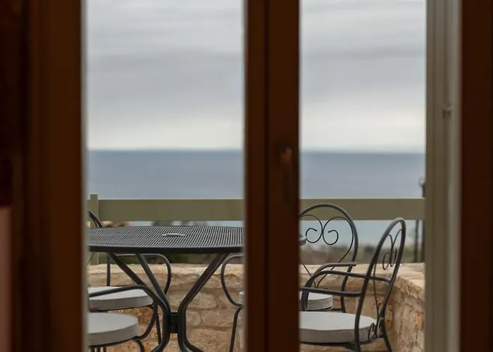 Aries, Marvelous 2floors Maisonette Old Town Of Kyparissia Míloi