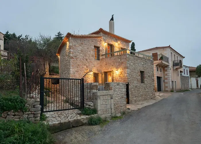 Aries, Marvelous 2floors Maisonette Old Town Of Kyparissia Prázdninový dům *