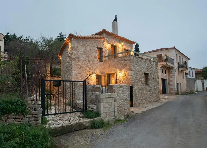 Aries, Marvelous 2floors Maisonette Old Town Of Kyparissia Prázdninový dům